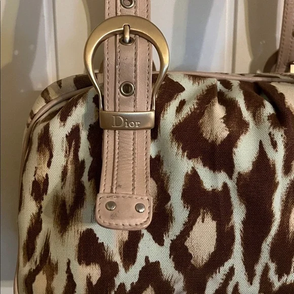 FLASH SALE🔥🔥🔥ABSOLUTELY GORGEOUS VINTAGE CHRISTIAN DIOR LEOPARD BAG💗💗💗 - Picture 3 of 17